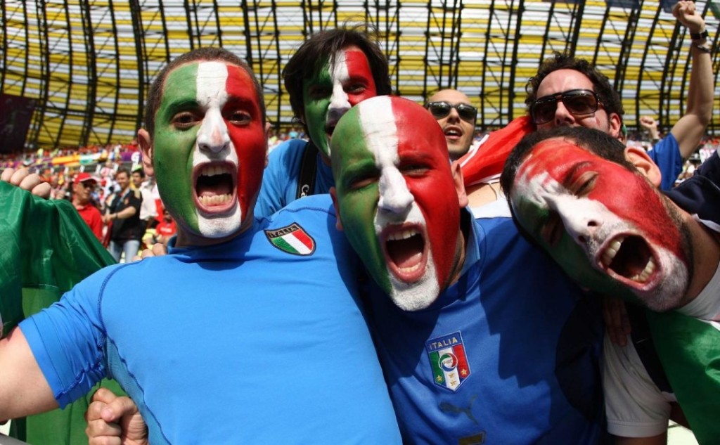 Tifosi azzurri - source: sportInCondotta.it